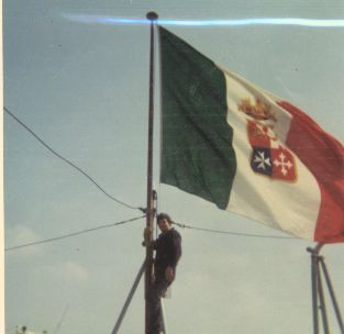 guardia bandiera.jpg